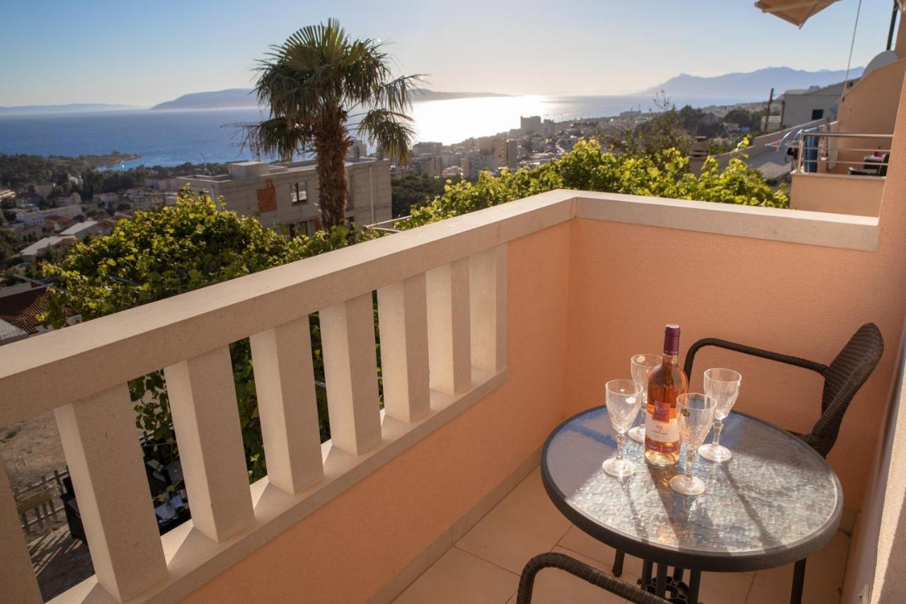 Apartment Dany - Free Beach Parking Макарска Екстериор снимка
