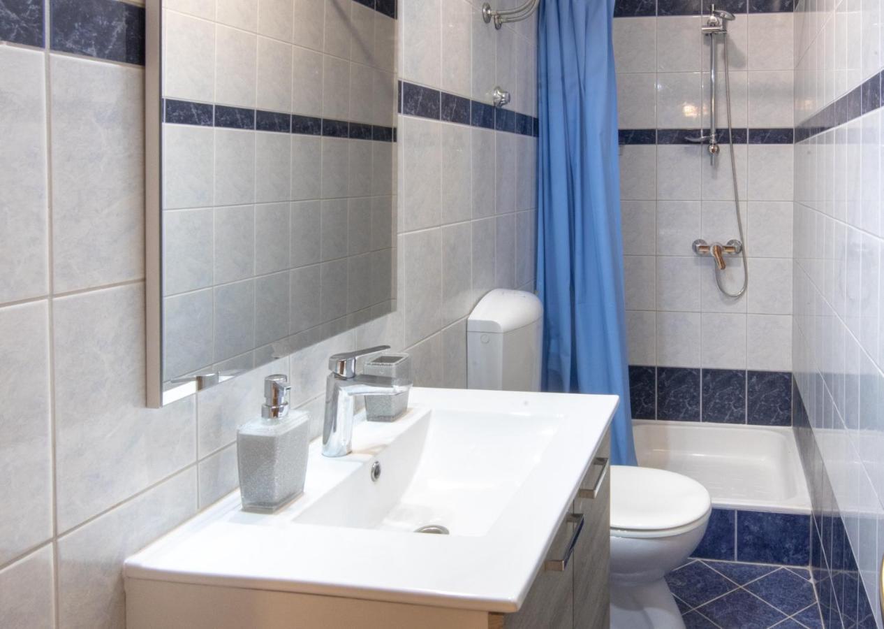Apartment Dany - Free Beach Parking Макарска Екстериор снимка