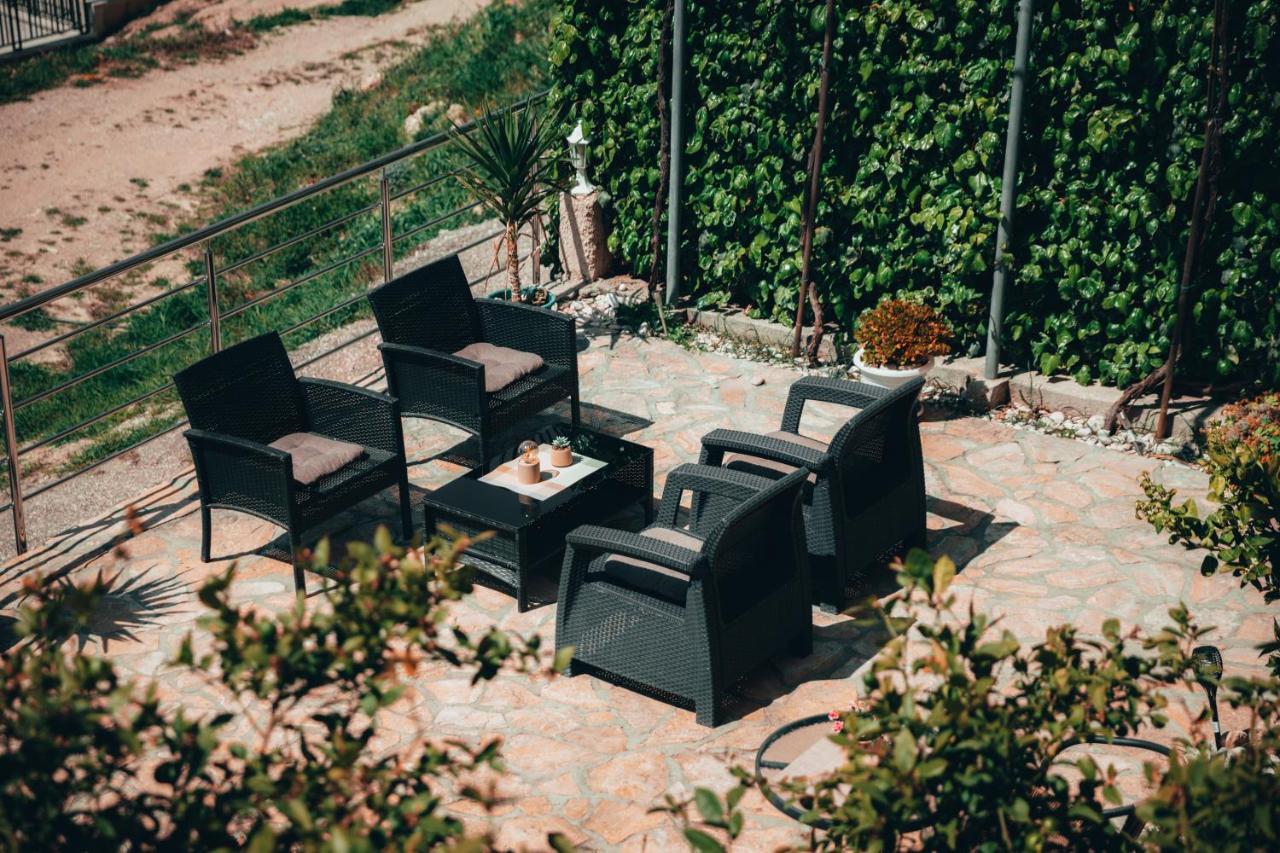 Apartment Dany - Free Beach Parking Макарска Екстериор снимка